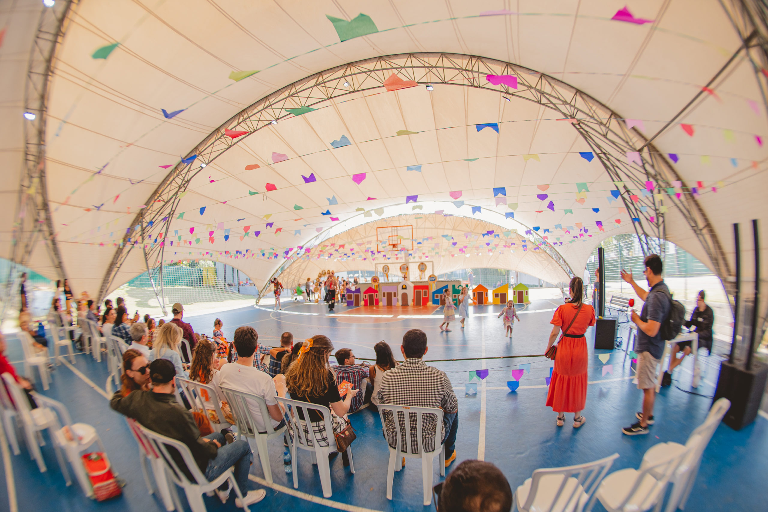 Vila Olímpia: Festa Junina com diversão para toda a família!