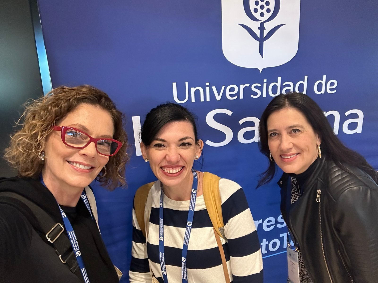 Equipe do Positivo International School marca presença na Conferência IB em Bogotá