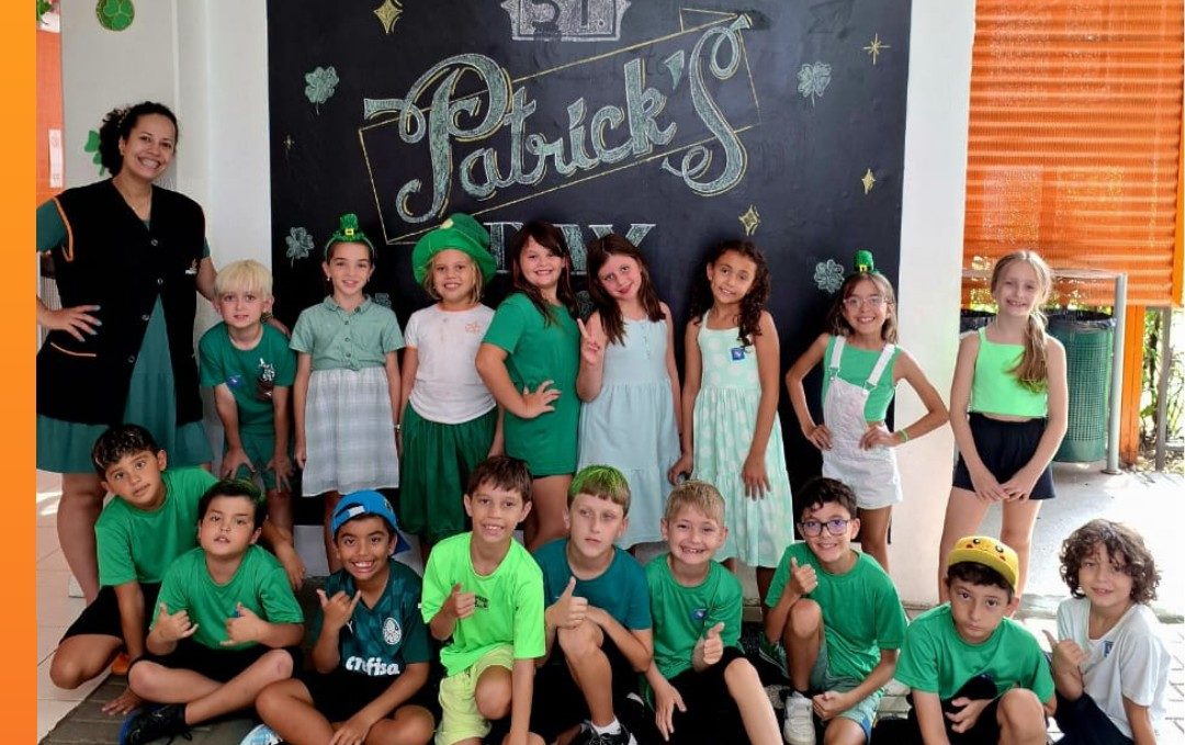 Estudantes participam de celebração do Saint Patrick’s Day