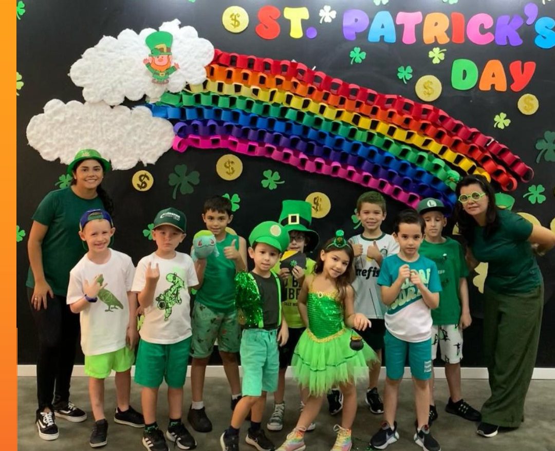 Estudantes participam de celebração do Saint Patrick’s Day
