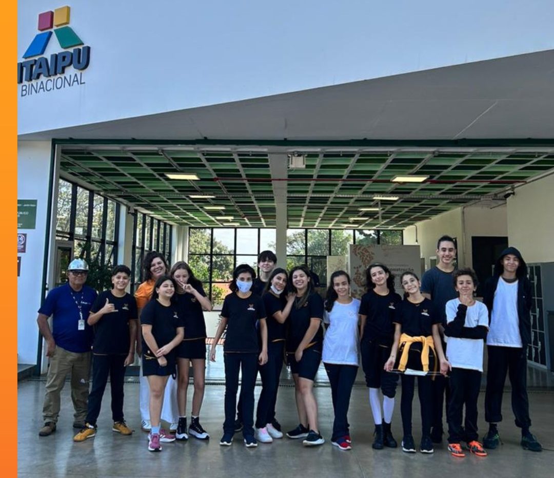 Estudantes exploram história da fotografia no Ecomuseu